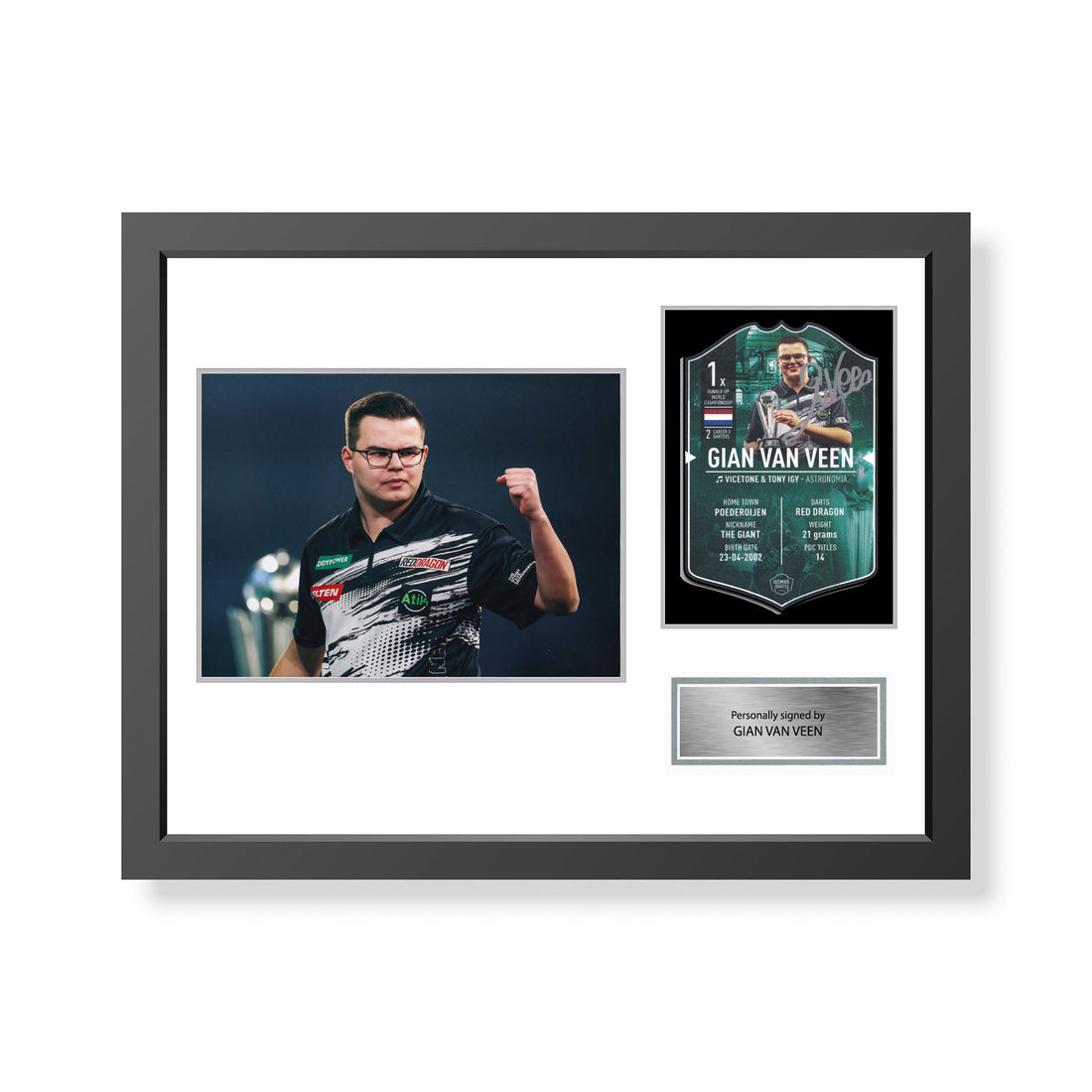 This is a stunning Ultimate Darts card signed by darts star Gian Van Veen.